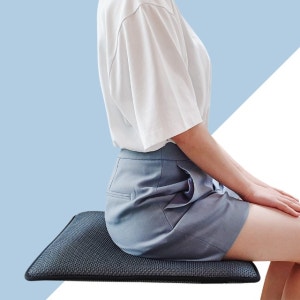 찰떡방석Q 허리 통풍 라텍스 방석 직장인 수험생 사무실 기능성 체압 의자 쿨 쿠션
