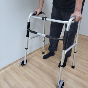 워커 걷기보조기 접이식 보행기 워커기 장애인