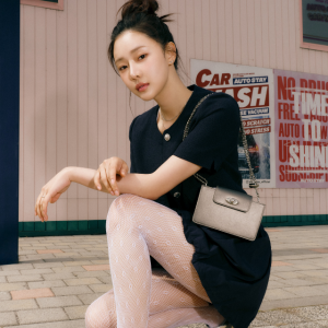 질바이질스튜어트 안나 스몰 체인 크로스백 - JLBA5E021BK JLBA5E024SV JLBA5E023P2 796728 JLBA5E022WT