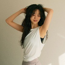 이청아 착용
