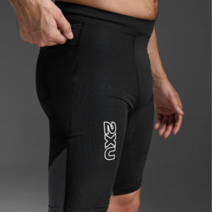 2XU 라이트 스피드 리액트 컴프레션쇼츠타이즈