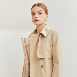 [닥스레이디스]  여성 베이지 체크배색카라 면100% 트렌치코트 DLCO3D803I2