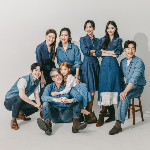 마산가족사진 가족사진 리마인드웨딩촬영 환갑칠순팔순 컨셉사진관 스튜디오 의상 헤어메이크업제공