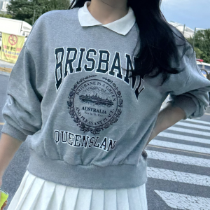 화이트카라 긴팔맨투맨