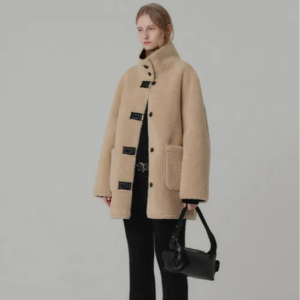 [룩캐스트] 리암 리버시블 시어링 코트 블랙