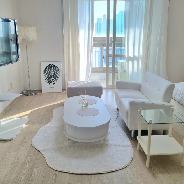 서울에서 잠깐 머물 숙소를 찾고 있다면? 리브애니웨어에서 원하는 기간만큼 임대!