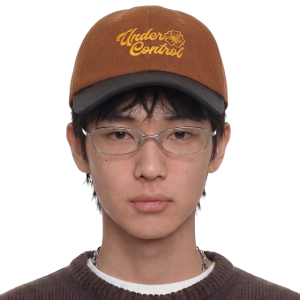 로고 자수 워싱 코튼 배색 야구모자 카멜 차콜