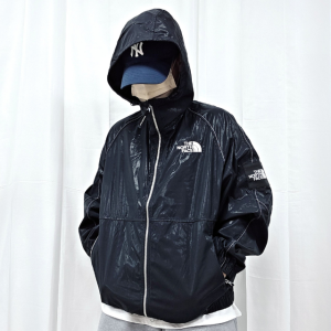 노스페이스 화이트라벨 26SS 노벨티 올레마 에나멜 후디 바람막이 자켓 (2color)